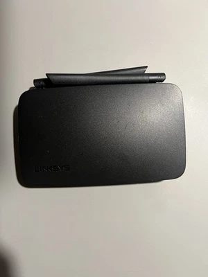 Linksys E5400 Wi-Fi Router Pre-owned - Image 1 of 4