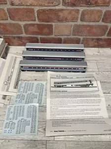 3 Walthers 85' Horizon Amtrak Silver Passenger Coach Ho Gauge Train Car 932-6051 - Picture 1 of 8