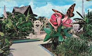 Panama City Beach FL Goofy Golf Pink Roses Walkway Postcard - Picture 1 of 2