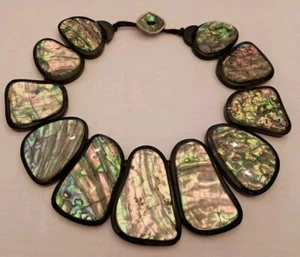 Collana Monies Abalone dichiarazione asimmetrica iridescente stupenda!! - Foto 1 di 6