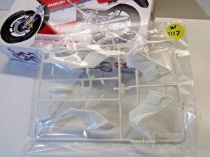 Tamiya 1:12 Scale Suzuki RG250 Gamma Sprue A White 👀Parts👀Only From Kit #14029 - Picture 1 of 3