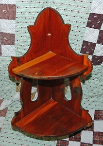 TOLLES ANTIKES/VINTAGE PRIMITIVES HANDGEFERTIGTES HOLZ ECKREGAL!! - Bild 1 von 5