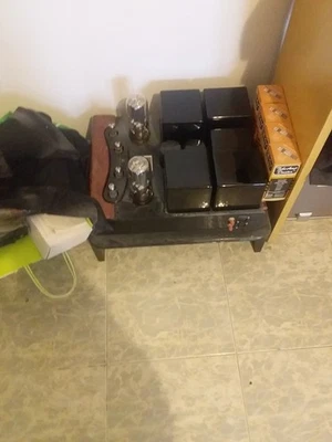 amplificatore integrato a valvole colore nero - Immagine 1 di 2