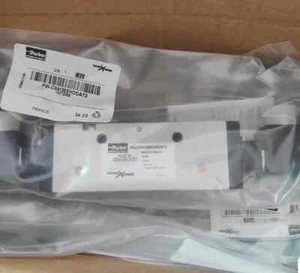 1psc Parker P2LCX513EEHDDA72 Proportional Valve - Picture 1 of 3