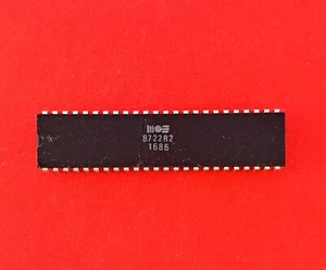 ✅MOS 8722R2 MMU Chip U7 for Commodore 128 Genuine part Tested & Working✅ - Photo 1/7