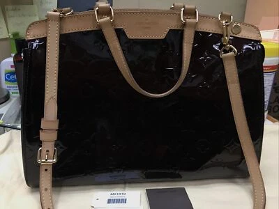 Bolso de Mano Louis Vuitton Monograma Brea MM Borgoña Charol M91619 Foto 1 de 4