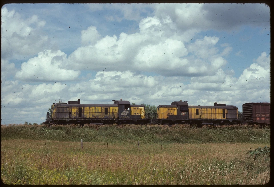 BH.B12.CNW392 Original Colour Slide CNW RSD5 #1685 at Hessington, SD 1978 — 第 1/1 张图片