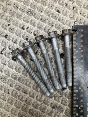 Renault 1.5 DCi K9K Right Engine Mount Bolts Clio IV Kangoo Citan Dacia Logan — 第 1/3 张图片