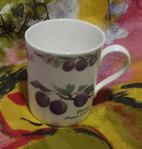 ROYAL WORCESTER ENGLAND PLUMS PRUNUS DOMESTICA FINE BONE CHINA MUG - Picture 1 of 3