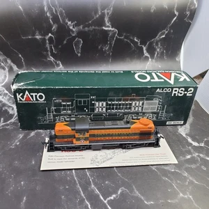Kato 37-2301 HO Scale Great Northern Alco RS-2 Diesel Locomotive #213 Very Good - Picture 1 of 10