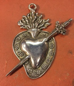 Sacro cuore per Madonna Addolorata accessorio statua ex voto trafitto fiamma - Foto 1 di 13