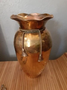 10" T Hammered Brass Vase with Brass Faux Tassel Rope Tie Accent India Exotics - Picture 1 of 12