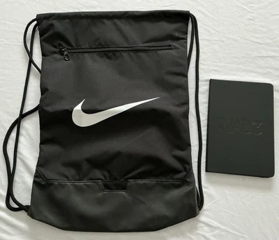 Bolsa de cuerda y cuaderno Nike de la Asociación Nacional de Entrenadores de Baloncesto Foto 1 de 4