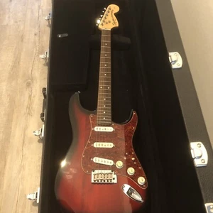 Fender Squier Stratocaster inkl Koffer - Bild 1 von 4