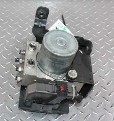 2009-2013 Chevy Silverado 1500 ABS Anti-Lock Brake Pump Module Assembly - Image 1 of 4