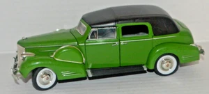 1938 Cadillac Fleetwood Druckgussauto grün - Bild 1 von 9