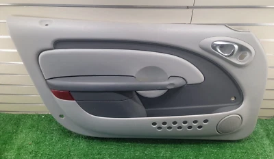 🔥01-10 CHRYSLER PT CRUISER CONVERTIBLE FRONT LH INTERIOR DOOR PANEL Light Gray - Image 1 of 4