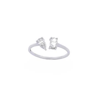 18K White Gold Pear Shape and Oval Diamond Ring - Image 1 of 4