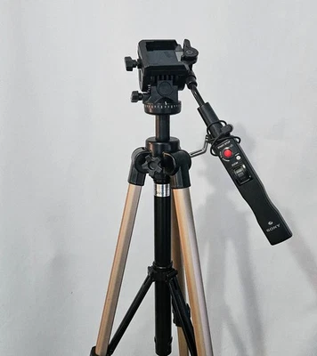 Trípode Sony VCT-870RM con mando a distancia en el mango - remitente de EE. UU. Foto 1 de 4