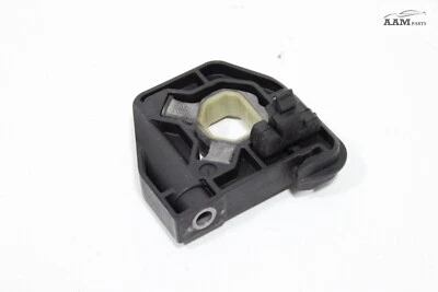 2013-2016 BMW XDRIVE 320I N20 FRONT RIGHT SIDE RADIATOR HOLDER BRACKET OEM - Image 1 of 4