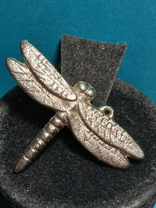 Colgante Libélula Dije Llavero Insecto Insecto Grande Pesado Tono Plateado Metal - Imagen 1 de 23