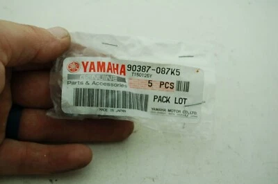 5 COLLAR NUEVO OEM YAMAHA V-STAR 1100 650 XVS1300 XJ700 WR250 YZ250 90387-087K5 Foto 1 de 2