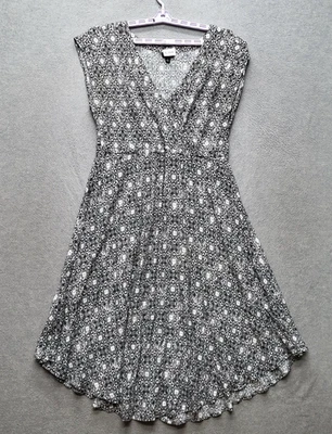 Женское платье Torrid 1 черное с геометрическим узором покрой с широкой юбкой романтическое без рукавов - Изображение 1 из 4