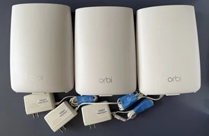 NETGEAR Orbi Mesh WiFi System (1) RBR50v2 Router & (2) RBS50v2 Satellites - Picture 1 of 7
