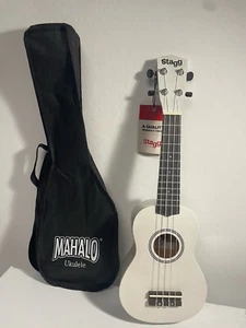 Stagg US-White Soprano Ukulele NEW WITH TAGS comes with Black Mahalo Gig Bag - Picture 1 of 5