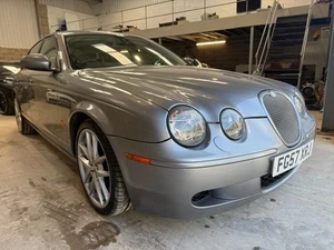 JAGUAR S-TYPE 4.2 V8 R STRATSTONE EDITION 4dr Auto12 JAGUAR MAIN DEALER SERVICES - Picture 1 of 24