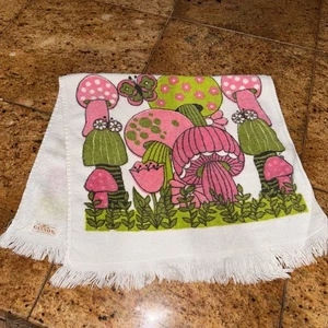 RARE Vintage 1970s Cannon Mushroom Flower Butterfly Psychedelic Hand Towel PINK - Picture 1 of 3