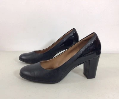 Zapatos de tacón Clarks de charol para mujer 9 Foto 1 de 4
