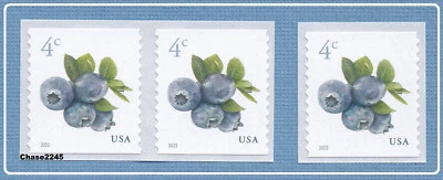 Scott #5653 Blueberries 4c (Coil Pair + Sgl. - Set of 3) 2022 Mint NH - Image 1 of 2