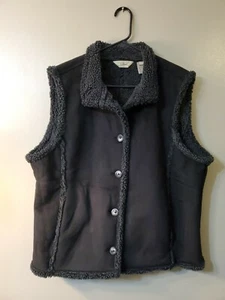 L.L. Chaleco sherpa de gamuza sintética Bean XL para mujer reg negro con botones delanteros en buen estado - Imagen 1 de 10
