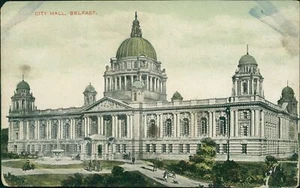 Belfast City Hall Chas L Reis Local Publisher - Picture 1 of 2