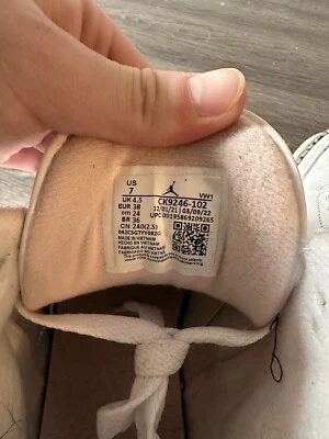 Air Jordan 3 ретро неаполитанский W размер 7 - Изображение 1 из 4