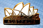 OUTLINE VIEW "OPERA HOUSE" 2000 traded for @ SYDNEY OLYMPIC PIN 2022