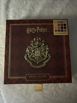 Profusion Cosmetics Harry Potter Holiday Christmas at Hogwarts 16 Shade Palette - Image 1 of 4