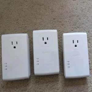 ZyXEL Communications Corporation Ethernet Adapter Powerline PLA5456 set of three - Photo 1/4