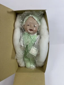 Puppe "LILY" aus der Yolanda Bellos "Heaven Scent Babies" Collection mit Box - Bild 1 von 19