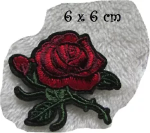 C5442 - FLEUR ROSE ROUGE ** 6 x 6 cm ** APPLIQUE ÉCUSSON PATCH THERMOCOLLANT - Picture 1 of 1