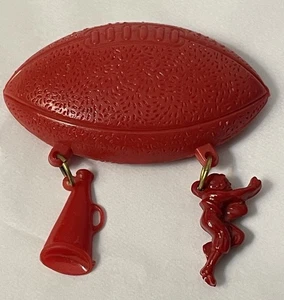 Spilla vintage in celluloide/plastica calcio e charm circa anni 50 60 rossa rara - Foto 1 di 5