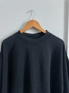 Yeezy Gap schwarzes Oversized T-Shirt mit Etikett M fällt aber viel größer aus neuwertig - Bild 1 von 4