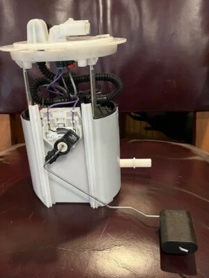 Dodge Durango 2020 fabricante de equipos originales módulo bomba de combustible módulo unidad de envío  Foto 1 de 4