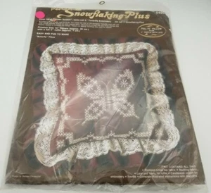 PARAGON Snowflaking-Plus Butterfly Design 14 inch Pillow Kit Free Shipping! - Picture 1 of 2