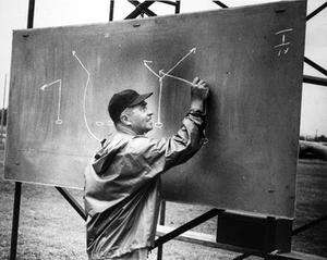 Green Bay Packers VINCE LOMBARDI 8x10 Photo NFL Football Print Glossy Poster - Picture 1 of 1
