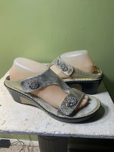 Alegria “LARA” LAR-669 Metallic/Gold Leather Wedge Sandals Women’s EUR 40 - Picture 1 of 7