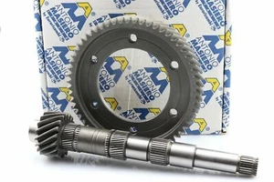 VW 085 GEARBOX DIFF CROWN WHEEL & PINION 18 / 60 TEETH 3.33 RATIO O.E.M. - Picture 1 of 1