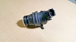 2003-2013 Mazda 6 Windsheld washer front pump GK2A67482 - Picture 1 of 4