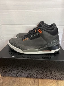 Taglia 8,5 - Air Jordan 3 Retro 2023 Mid Fear - Foto 1 di 19